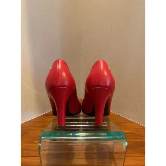 Gucci Womens Red Round Toe Stilettos Heel Platform Pump Shoes Size 40 - Picture 6 of 9
